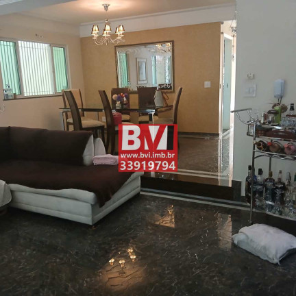 Imagem Casa com 4 Quartos à Venda, 450 m² em Vila Da Penha - Rio De Janeiro