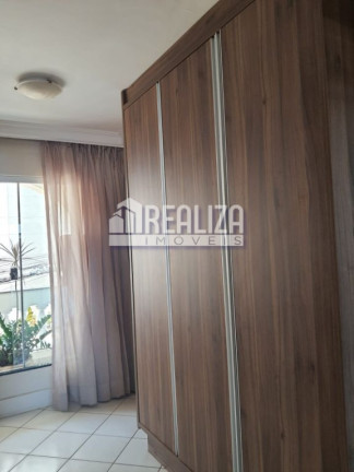Imagem Casa com 3 Quartos à Venda, 346 m² em Irmãos Soares - Uberaba Imagem Casa com 3 Quartos à Venda, 346 m² em Irmãos Soares - Uberaba