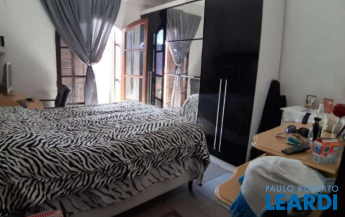 Imagem Casa com 5 Quartos à Venda, 187 m² em Vila Floresta - Santo André Imagem Casa com 5 Quartos à Venda, 187 m² em Vila Floresta - Santo André