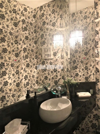 Casa com 3 Quartos à Venda, 220 m² em Morumbi - São Paulo