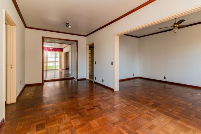 Imagem Imóvel com 3 Quartos à Venda, 139 m² em Centro Histórico - Porto Alegre Imagem Imóvel com 3 Quartos à Venda, 139 m² em Centro Histórico - Porto Alegre