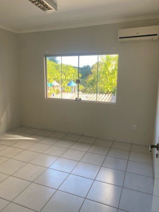 Imóvel Comercial à Venda, 300 m² em Jardim Das Indústrias - São José Dos Campos