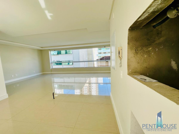 Imagem Apartamento com 3 Quartos à Venda, 251 m² em Centro - Balneário Camboriú Imagem Apartamento com 3 Quartos à Venda, 251 m² em Centro - Balneário Camboriú