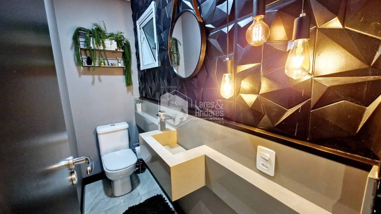 Imagem Casa com 3 Quartos à Venda, 220 m² em Vila Invernada - São Paulo