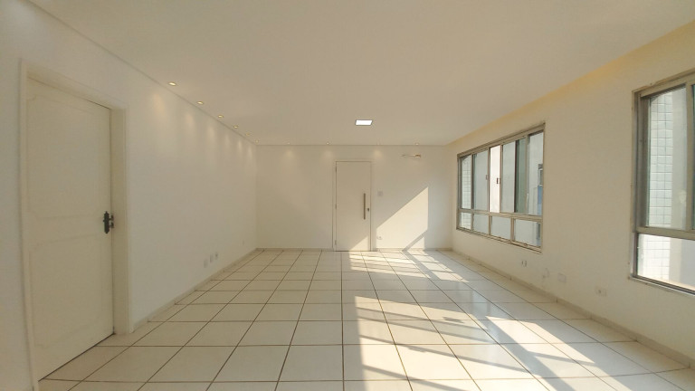 Apartamento com 3 Quartos à Venda, 123 m² em Gonzaga - Santos