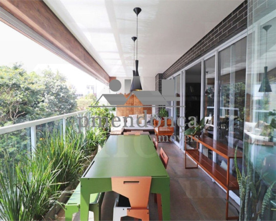 Imagem Apartamento com 4 Quartos à Venda, 253 m² em Pinheiros - São Paulo Imagem Apartamento com 4 Quartos à Venda, 253 m² em Pinheiros - São Paulo