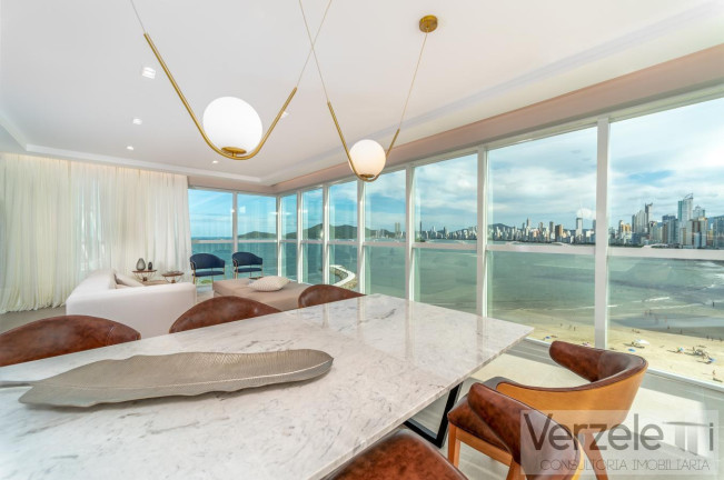 Imagem Apartamento com 4 Quartos à Venda, 282 m² em Pioneiros - Balneário Camboriú Imagem Apartamento com 4 Quartos à Venda, 282 m² em Pioneiros - Balneário Camboriú