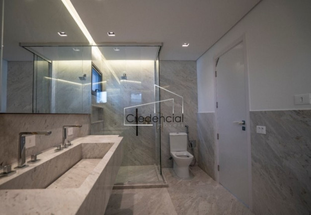 Imagem Apartamento com 3 Quartos à Venda, 240 m² em Cabral - Curitiba