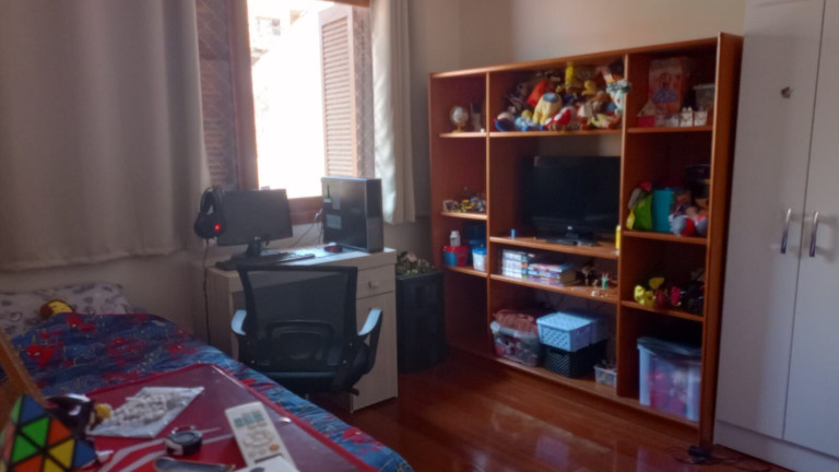 Imagem Casa com 3 Quartos à Venda, 220 m² em Espírito Santo - Porto Alegre