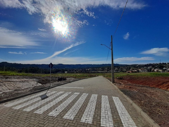 Imagem Terreno à Venda, 360 m² em Catarinense - Criciúma Imagem Terreno à Venda, 360 m² em Catarinense - Criciúma
