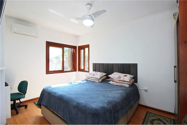 Imagem Imóvel com 3 Quartos à Venda, em Teresópolis - Porto Alegre Imagem Imóvel com 3 Quartos à Venda, em Teresópolis - Porto Alegre
