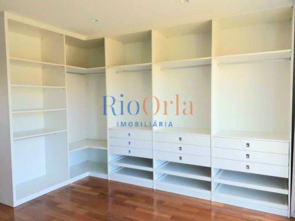 Imagem Casa de Condomínio com 5 Quartos à Venda, 900 m² em Barra Da Tijuca - Rio De Janeiro Imagem Casa de Condomínio com 5 Quartos à Venda, 900 m² em Barra Da Tijuca - Rio De Janeiro
