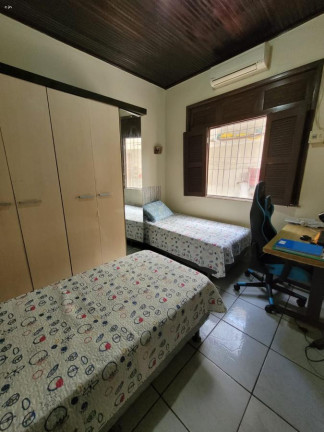 Imagem Casa com 3 Quartos à Venda, 220 m² em Coqueiro - Ananindeua