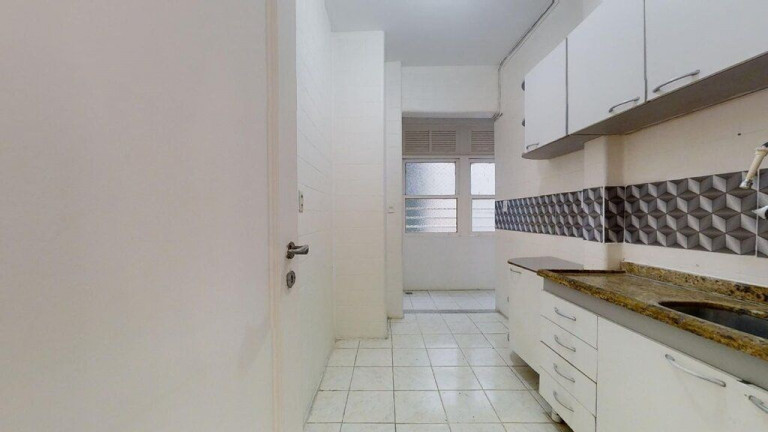 Imagem Imóvel com 2 Quartos à Venda,  em Copacabana - Rio De Janeiro