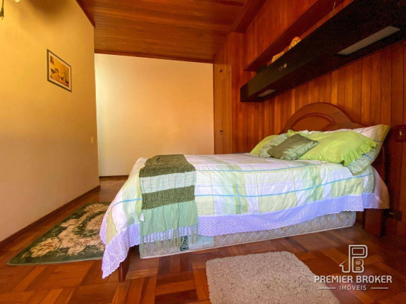 Imagem Casa com 5 Quartos à Venda, 250 m² em Iucas - Teresópolis Imagem Casa com 5 Quartos à Venda, 250 m² em Iucas - Teresópolis