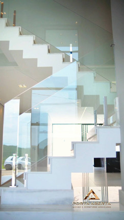 Imagem Casa com 3 Quartos à Venda, 266 m² em Cond Parque Lagoa Silvana - Caratinga Imagem Casa com 3 Quartos à Venda, 266 m² em Cond Parque Lagoa Silvana - Caratinga