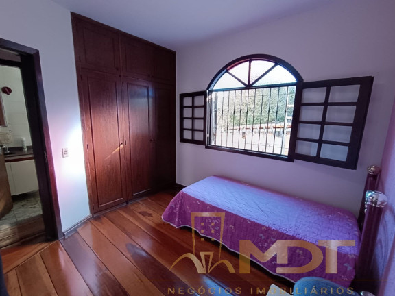 Imagem Sobrado com 4 Quartos à Venda, 314 m² em Eymard - Belo Horizonte