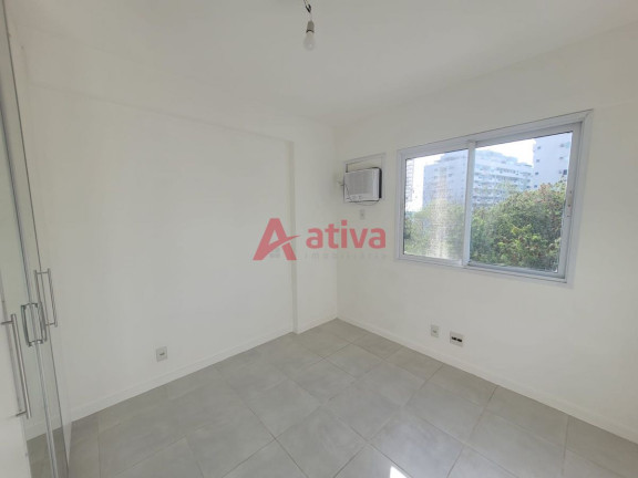 Imagem Apartamento com 4 Quartos à Venda, 106 m² em Barra Da Tijuca - Rio De Janeiro