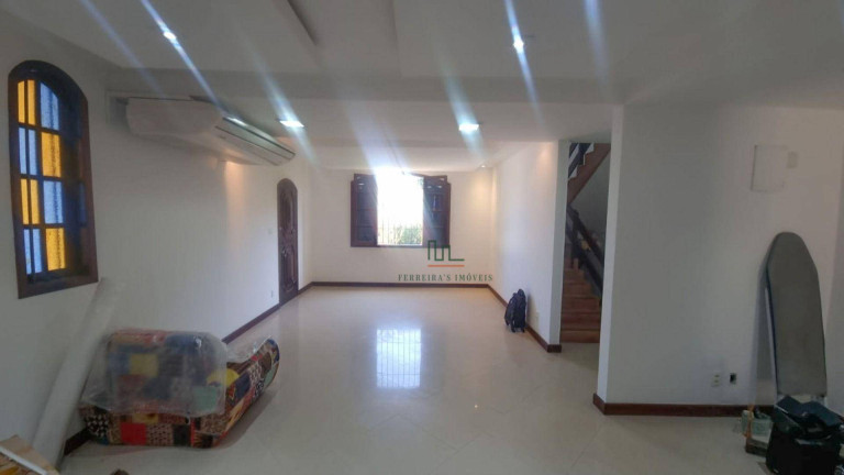 Imagem Casa com 4 Quartos à Venda, 505 m² em Recanto De Itaipuaçu - Maricá Imagem Casa com 4 Quartos à Venda, 505 m² em Recanto De Itaipuaçu - Maricá