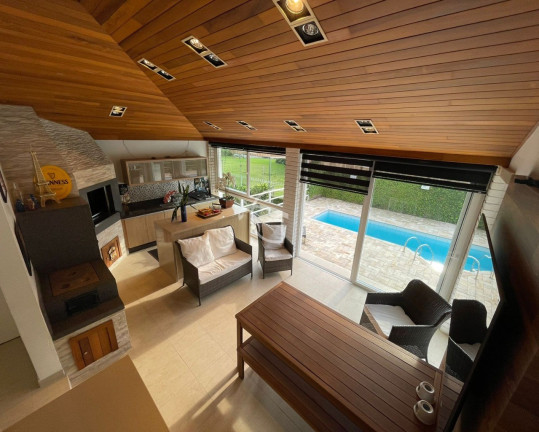 Imagem Casa com 4 Quartos à Venda, 545 m² em América - Joinville Imagem Casa com 4 Quartos à Venda, 545 m² em América - Joinville