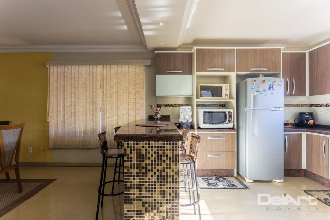 Imagem Casa com 4 Quartos à Venda, 290 m² em Bom Jesus - Rio Negro Imagem Casa com 4 Quartos à Venda, 290 m² em Bom Jesus - Rio Negro