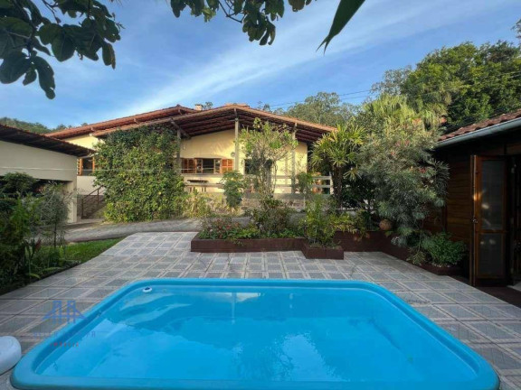 Imagem Casa com 4 Quartos à Venda, 186 m² em Sambaqui - Florianópolis