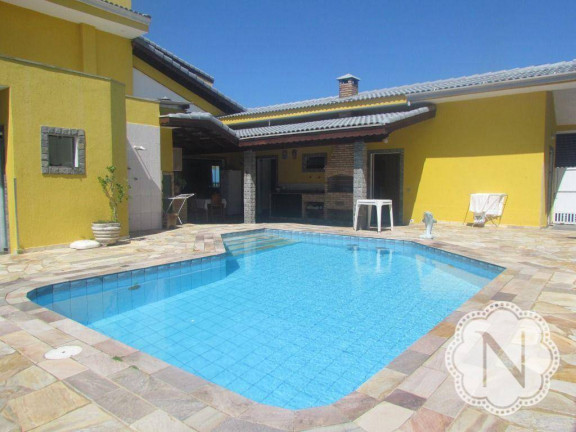 Sobrado com 4 Quartos para Alugar, 300 m² em Campos Elíseos - Itanhaém