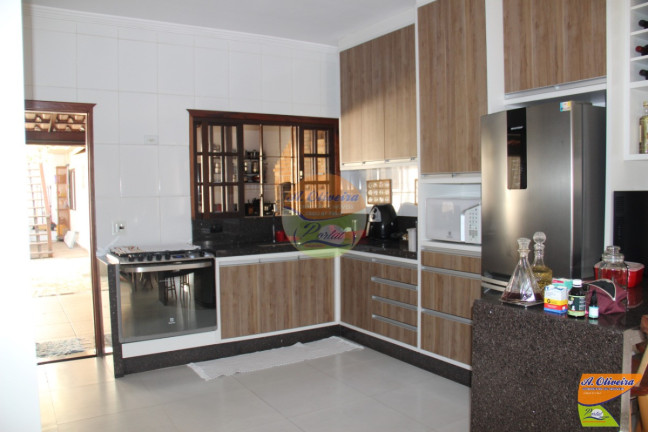 Imagem Casa com 6 Quartos à Venda, 250 m² em Perequê Açu - Ubatuba Imagem Casa com 6 Quartos à Venda, 250 m² em Perequê Açu - Ubatuba