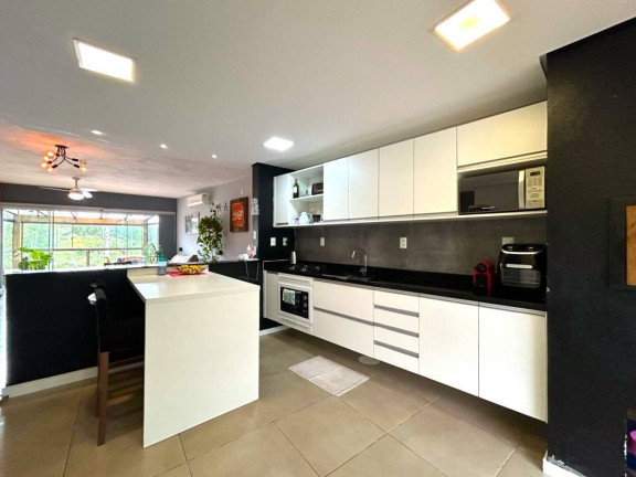 Imagem Casa com 2 Quartos à Venda, 312 m² em Mário Quintana - Porto Alegre