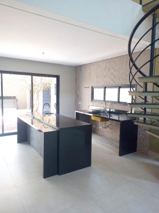 Imagem Casa de Condomínio com 3 Quartos à Venda, 247 m² em Alphaville - Santana De Parnaíba Imagem Casa de Condomínio com 3 Quartos à Venda, 247 m² em Alphaville - Santana De Parnaíba