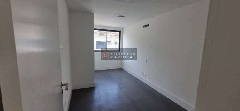 Imagem Casa com 4 Quartos à Venda, 350 m² em Barra Da Tijuca - Rio De Janeiro Imagem Casa com 4 Quartos à Venda, 350 m² em Barra Da Tijuca - Rio De Janeiro