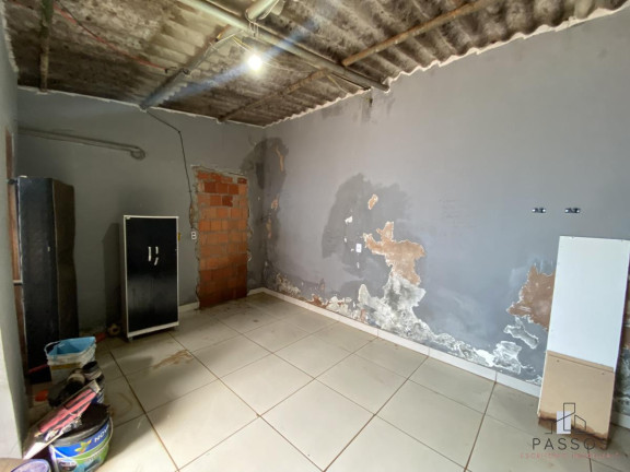 Imagem Casa com 2 Quartos à Venda, 128 m²