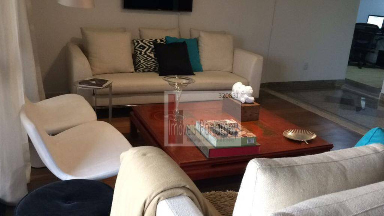 Apartamento com 4 Quartos à Venda ou Locação, 240 m² em Vila Morumbi - São Paulo
