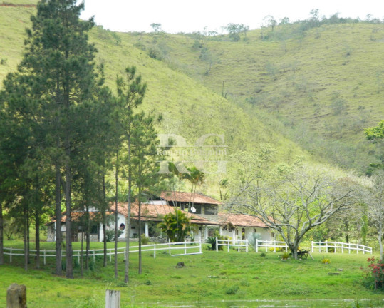 Imagem Imóvel com 3 Quartos à Venda, 387.200 m² em Martins Costa - Mendes