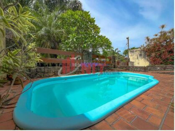 Casa com 4 Quartos à Venda, 210 m² em Maravista - Niterói