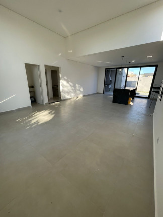 Imagem Casa com 3 Quartos à Venda, em Bairro Do Grama - Caçapava Imagem Casa com 3 Quartos à Venda, em Bairro Do Grama - Caçapava
