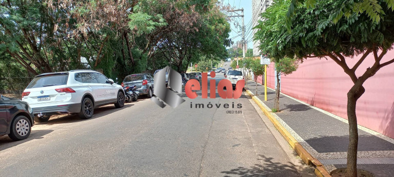 Imagem Terreno à Venda, 450 m² em Vila Aviação - Bauru Imagem Terreno à Venda, 450 m² em Vila Aviação - Bauru