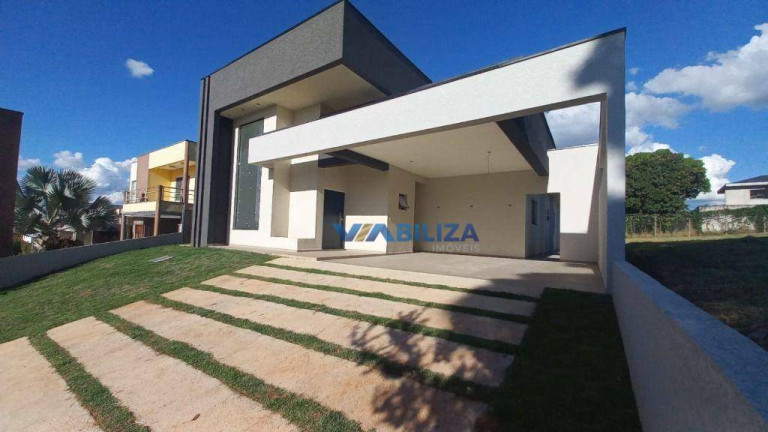 Casa com 3 Quartos à Venda, 250 m² em Condomínio Shambala Iii - Atibaia