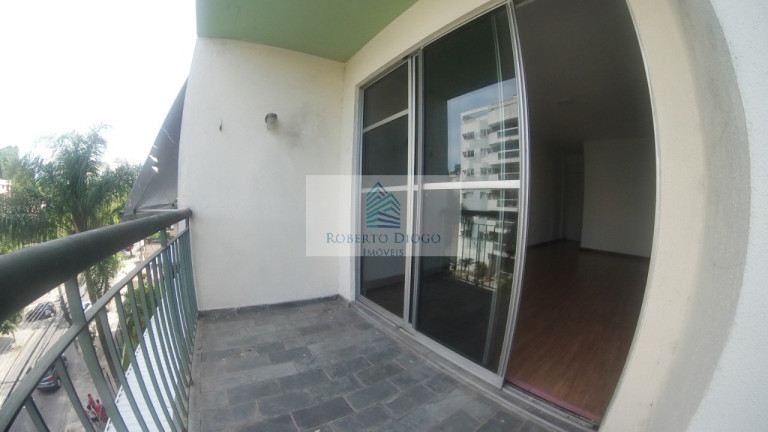 Imagem Imóvel com 3 Quartos à Venda, 70 m² em Pechincha - Rio De Janeiro Imagem Imóvel com 3 Quartos à Venda, 70 m² em Pechincha - Rio De Janeiro