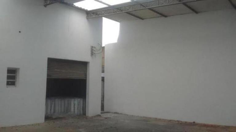 Imagem Galpão à Venda, 250 m² em Socorro - São Paulo Imagem Galpão à Venda, 250 m² em Socorro - São Paulo