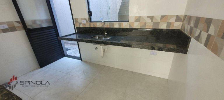 Imagem Sobrado com 2 Quartos à Venda, 60 m² em Maracanã - Praia Grande Imagem Sobrado com 2 Quartos à Venda, 60 m² em Maracanã - Praia Grande