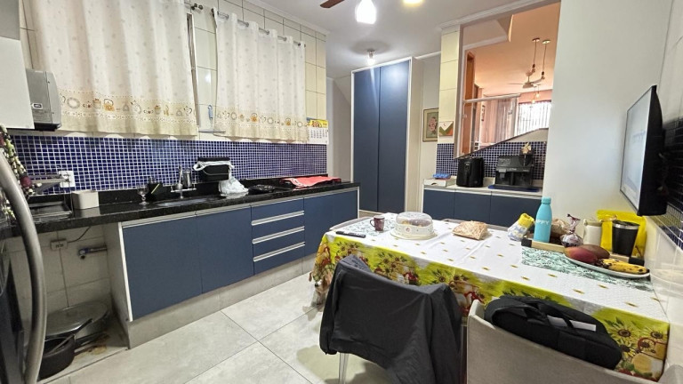 Imagem Casa com 3 Quartos à Venda, 370 m² em Marapé - Santos