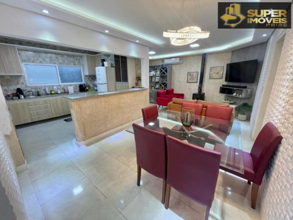 Imagem Casa com 3 Quartos à Venda, 360 m² em Laranjal - Pelotas Imagem Casa com 3 Quartos à Venda, 360 m² em Laranjal - Pelotas