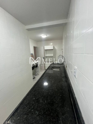 Imagem Apartamento com 3 Quartos à Venda, 85 m² em Espinheiro - Recife
