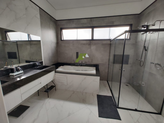 Imagem Casa com 3 Quartos à Venda, 367 m² Imagem Casa com 3 Quartos à Venda, 367 m²