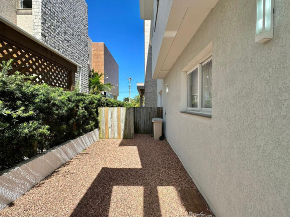 Imagem Casa com 5 Quartos à Venda, 330 m² em -- - Capao Da Canoa Imagem Casa com 5 Quartos à Venda, 330 m² em -- - Capao Da Canoa