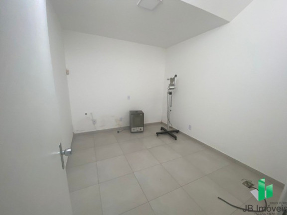 Imagem Sala Comercial à Venda, 230 m² em Centro - Montes Claros