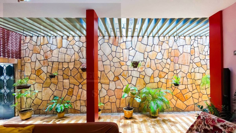 Imagem Casa com 7 Quartos à Venda, 300 m² Imagem Casa com 7 Quartos à Venda, 300 m²