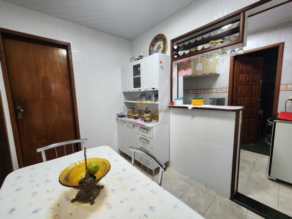 Imagem Casa com 4 Quartos à Venda, 115 m² em Várzea - Teresópolis