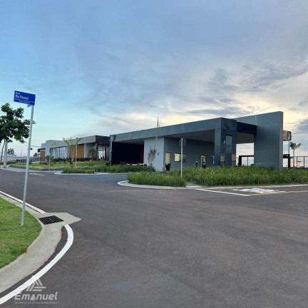 Imagem Terreno à Venda, 250 m² em Nova Lima - Campo Grande Imagem Terreno à Venda, 250 m² em Nova Lima - Campo Grande